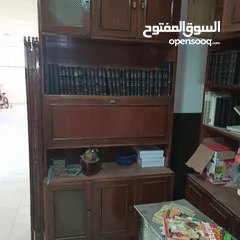  4 مكتبة للبيع