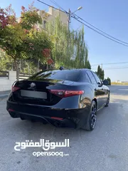  2 الفا روميو جولييا 2020