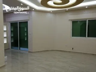  7 للبيع فيلا مستقلة منطقة تلاع العلي على مساحة ارض 944 م