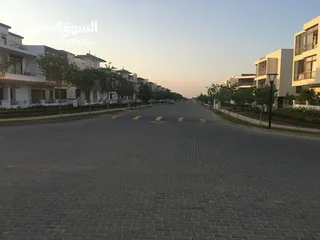  9 شقه بفيو مميز للبيع في كومباوند تاج سيتي Taj city امام مطار القاهره و فندقا Kempinski و JW Marriott