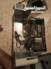  3 كمبيوتر hp قديم شغال مع شاشه قديمة و شغاله و كل سلاكو