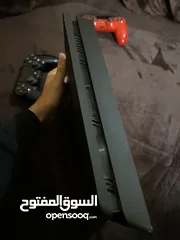  8 بلايستيشن 4 ( 1 تيرا ) نظيف مع ايدتين بسعر مناسب جدا