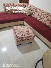  1 كورنر للبيع لون بيج جميل جدا حرف L يوجد معة بفة طقم استعمال بسيط