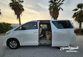  17 2015 Toyota Alphard V6 luxury edition