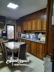  4 شقة ارضية 200 م للبيع - أسكان ابو نصير