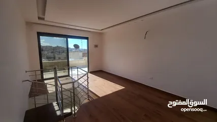  9 شقة غير مفروشة للايجار في دير غبار ( Property 40370 )-175115521