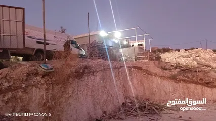  1 بيت للبيع مساحه البيت 90 م على قطع ارض 630 م طابوا طوباس الموقع شارع طوباس الفارعه بيت جاهز السكن