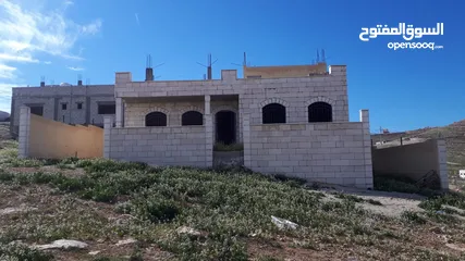  4 بيت مستقل للبيع عظم