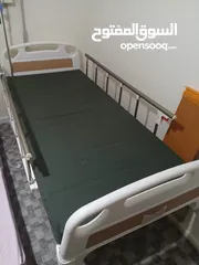  1 سرير طبي مستعمل يوم واحد للبيع