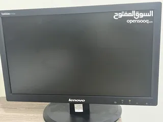  1 Lenovo monitor