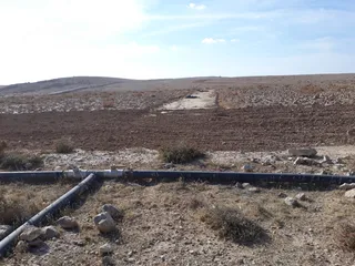  4 أرض للبيع من المالك جنوب عمان 4151 م الخريم عدة قطع حوض 18/ دار أبوعودة شوارع مفتوحة   مسجلة