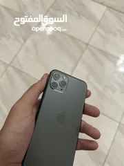  2 iPhone 11 pro 64g نضيف