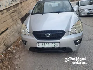  1 كيا كارينز 2008