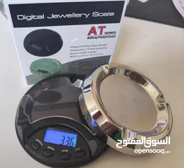  1 أدق موازين عنا وبس سوق الجملة  يعني الكوالتي العالي يعني الدقه من اول مره يعنميزان غرامات 0.01 _100