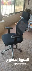  1 كرسي مكتبي طبي متحرك بحالة الوكالة office chair