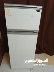  1 ثلاجه جينرال 14قدم  بحالة ممتازه جدا للبيع استخدام بسيط سبب البيع السفر