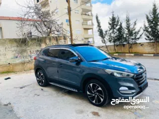  4 هونداي توسان فل الفل مع فتحة 4/4