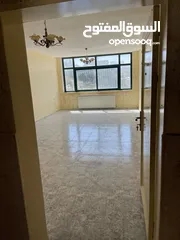  1 عمارة اللالا  بطن الهواء المنطقة الصناعية قرب درس مول  ملاحظة يوجد  اربع شقق للإيجار