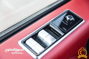  10 Range Rover Vogue 2019 Autobiography Plug in hybrid Black Edition