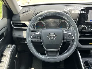  7 TOYOTA HIGHLANDER GLE 2.5L BLACK 2024 BLACK EDITION