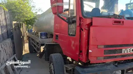 5 صهريج نضح افيكو اقرأ الاعلان وتفاصيلو ...مديل 2000 مرخص ومأمن تنك 8كوب ترمبا تبريد زيت 14الف.... مات