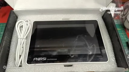  1 FNIRSI Tablet Oscilloscope