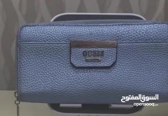  1 Guess purses