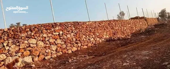  4 مقاولات بناء جدران حجر طلياني تبليط ساحات حجر  تعمير اراضي وتشييك وبناء جدران سلاسل حجرية