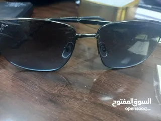  1 Used but good to use sunglass to wear