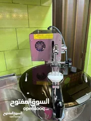  11 عدة محل وفل وكريب وماكينه لقيمات بتفتح احلى محل وبسعر مغير البيع بداعي السفر بسعر مغري