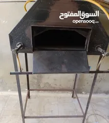  2 عدة فرن مناقيش بحالة جيدة ممتازة