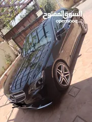  5 مرسيدس cgi E200 2010 للبيع