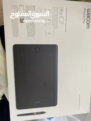  1 Wacom intuospro graphic tablet