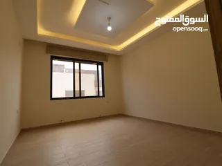  16 شقة طابق أخير مع روف (205م)داخلي (80م)ترس خارجي في أرقى مناطق ام حجير شفا بدران