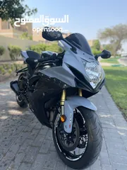  8 GSXR 750 - 2022 - clean title