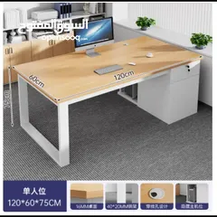  1 مكتب للعمل والدراسة باللون الخشبي والأبيض