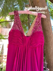  8 فستان طويل رسمي فوشيا اللون مستعمل للبيع size L