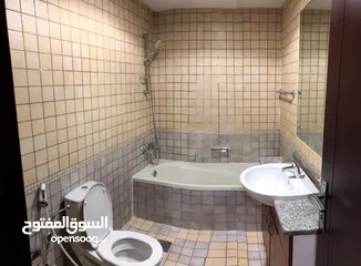  4 شقه مشاركه ابو هيل خلف مترو القياده
