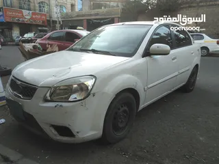  4 سيارة كيا ريو  LX 2011 للبيع وبسعر مناسب