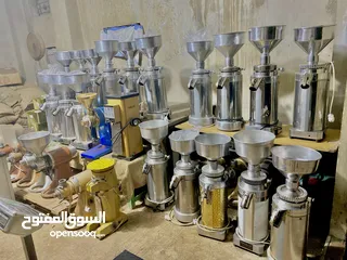  31 ماكنات طحن قهوة بحال الوكالة ، أنواع مختلفه احجام مختلفه ، حجر جديد بحال المصنع -من حجر 8 لحجر 14