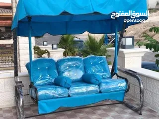  9 طقم راتان 5 مقاعد.     مع طاولة وسط  تتوفر جميع الالوان ويتوفر طقم سباعي ومراجيح