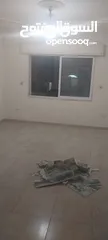  2 شقه سكنيه للبيع ويتوافر جميع الخدمات مثل سوبر ماركت وصيدليه وحلاق