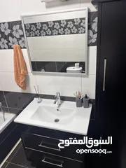  2 مغسلة + مراي + خزانه + جوارير / عرض لن يتكرر