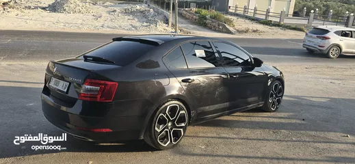  6 سكودا اوكتافيا اتوماتيك ماتور 2000
