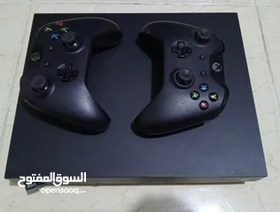  1 XBOX ONE X كالجديد مساحه الف جيجا