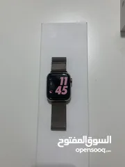  1 Apple Watch 9 titanium gold 45