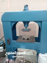  2 مكابس هيدروليك