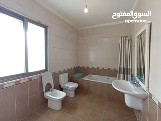  5 شقة غير مفروشة للإيجار 300م2 ( Property 19203 )-174847862