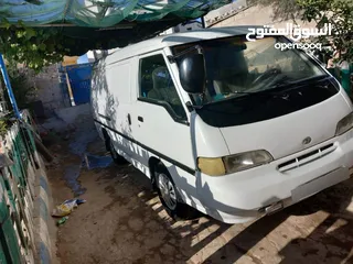  4 هونداي لون ابيض