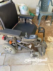  4 كرسي متحرك كهربائي مستعمل بحالة ممتازة زي الحديد غير مستهلك كل اشي فيه شغال